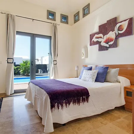 Casa Violeta Playa Blanca